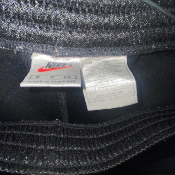 NIKE VINTAGE BUTTON TRACKPANTS - Picture 4 of 6
